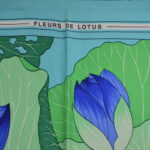 Foulard Hermès "Fleurs de Lotus"