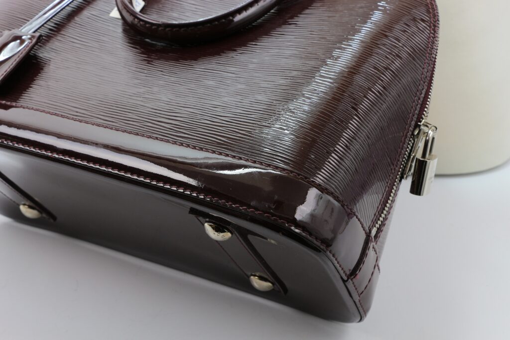 sac a main louis vuitton brea en cuir verni bordeaux et cuir naturel, Tan Louis  Vuitton Epi Alma PM Bag