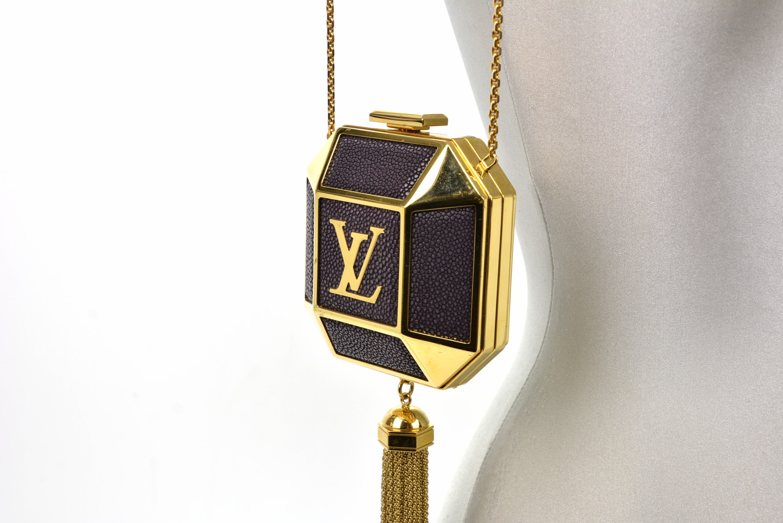 Minaudière Dorée Yamamoto & CO - Soie Et Finition Métallique - Occasion Pour Soirée