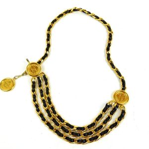 Ceinture Chanel en Cuir de Veau Noir et Métal Doré