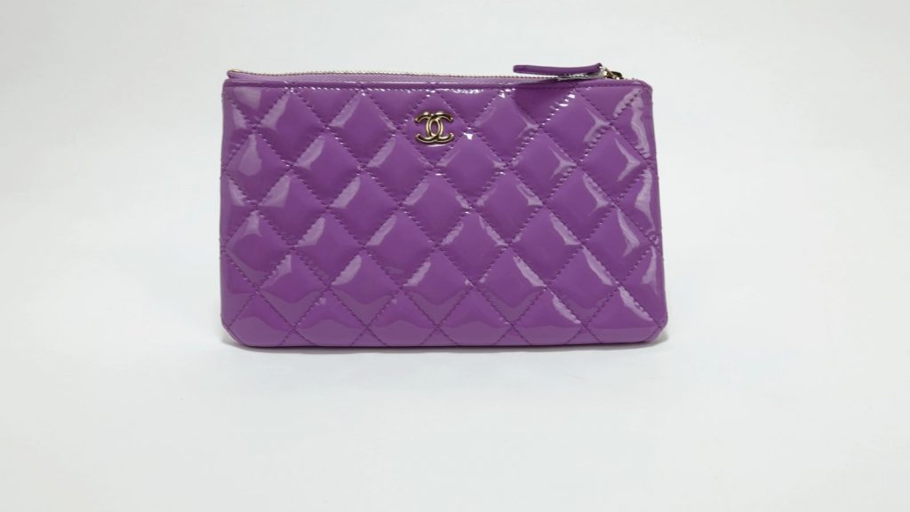 pochette-chanel-cuir-violet-1