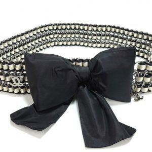 Accueil 2 Ceinture Chanel métal et rubans de soie noir et crème