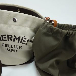 Sac à Main Hermès Aline en toile chevron coton beige – Stamp N (2010)