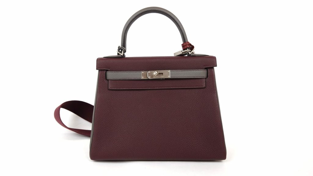 sac-a-main-kelly-28-cuir-bordeaux-et-gris-stamp-d-2019-3
