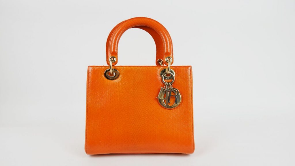 sac-a-main-dior-lady-dior-peau-de-serpent-orange-1