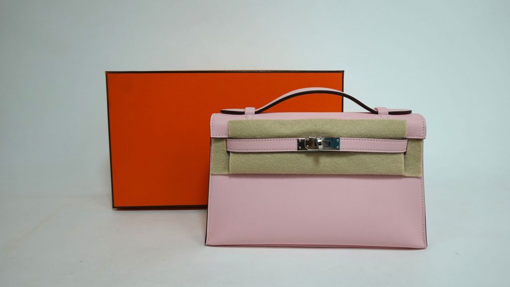 pochette-hermes-kelly-clutch-cuir-rose-sakura-1 pochette-hermes-kelly-clutch-cuir-rose-sakura-1
